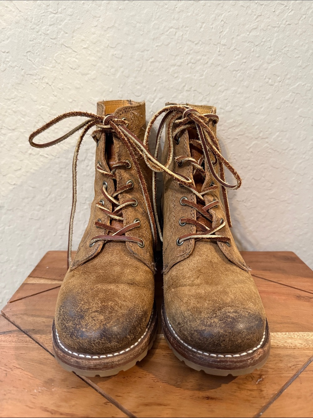 Frye Sabrina 6G Lace Up Boot - Picture 2 of 8